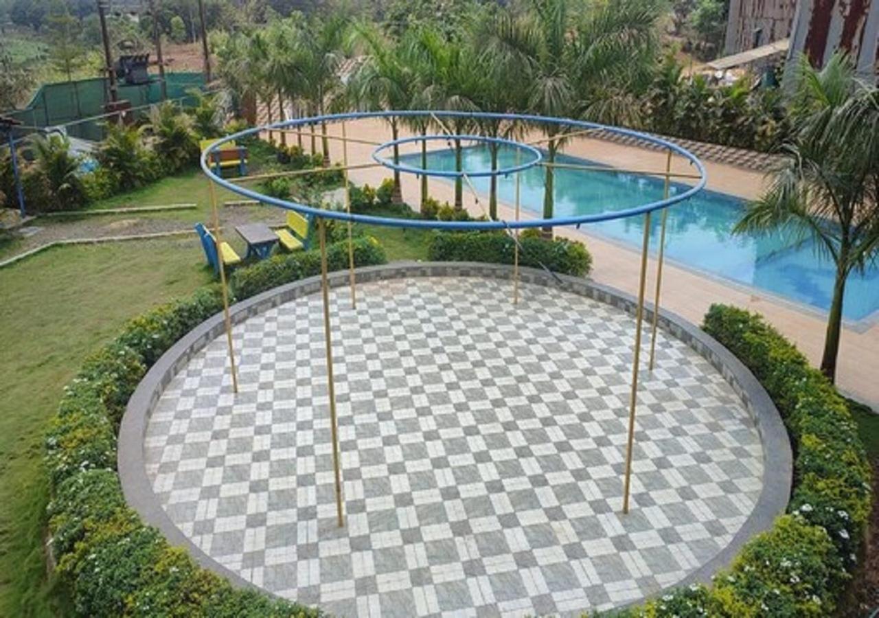 Hotel Metro Palace Resort Karjat Exterior photo
